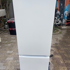 冷蔵庫美品YRZ-F17H1