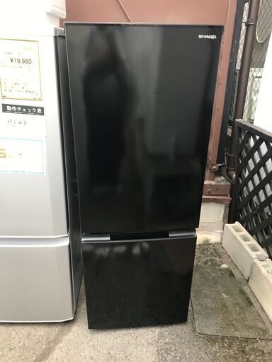 【FU941】★ シャープ SHARP  2ドア冷蔵庫  SJ-18E2  ブラック  2023年式  容量179L  キッチン家電 シンプル おしゃれ クリーニング済 堺市 深井 【ジャングルジャングル深井店】