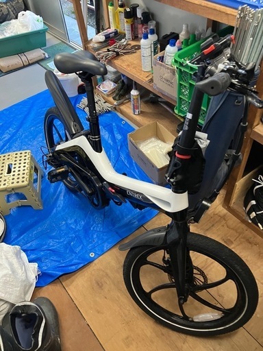 折りたたみ電動アシスト自転車\n