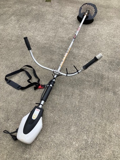 電動　リョービ RYOBI AK-6000　京セラ 刈払機 家庭用 草刈り機