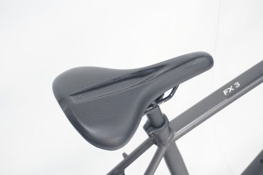 TREK トレック FX3 DISC 2023年モデル アルミ クロスバイク 自転車 中古 M8177618