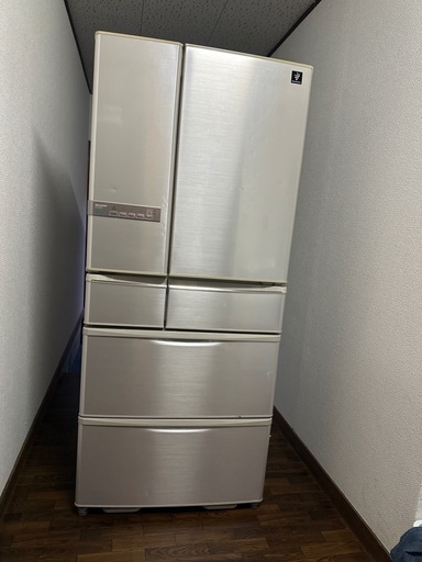 560L シャープ冷蔵庫 2011年モデル (SJ-XF56W-N)  (購入者決定)