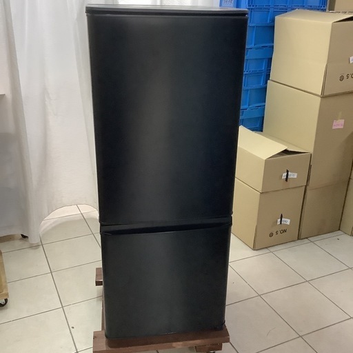 MITSUBISHI   三菱　冷蔵庫　MR-P15EG-B   2021年製    146L