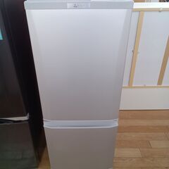 ☆ジモティ割あり☆ MITSUBISHI 冷蔵庫 146L 19年製 動作確認
