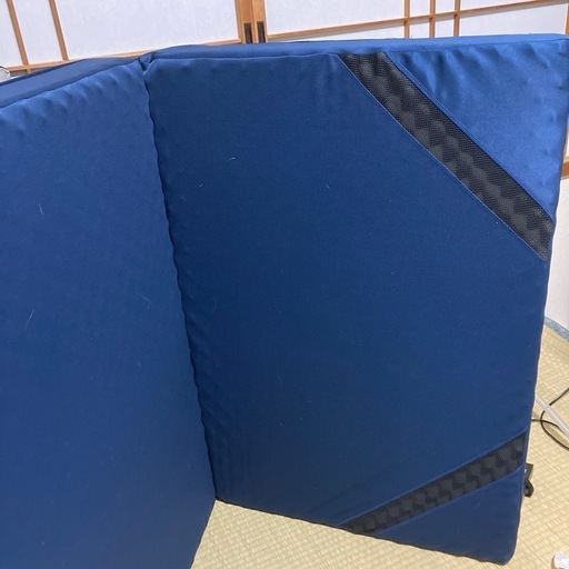 中古】【格安】樹脂パレット 狭く 1400×1100×100 30枚セット 中古】【格安】樹脂パレット 狭く 1400×1100×100 30枚セット