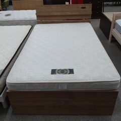 「ジモティー見た」で5％OFF！【セミダブルベッド】セミダブルベッド 収納付き コンセント付き マットレス付き :ブラウン