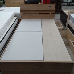 「ジモティー見た」で5％OFF！【セミダブルベッド】セミダブルベッド 収納付き コンセント付き マットレス付き :ブラウン