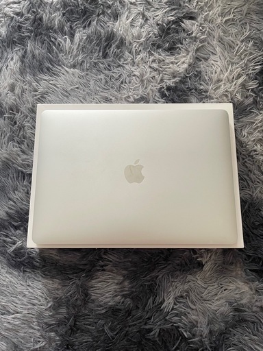 ノートパソコン Macbookpro 2018/Touch Bar/13.3inch\n