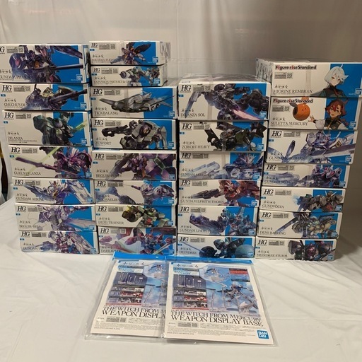 ガンプラ 水星の魔女28箱とウエポンディスプレイ2袋 新品未開封\n