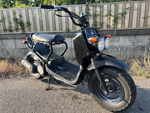 ⭐️走行たったの700km❗️❗️ズーマー50⭐️バッテリー・燃料ポンプ・プラグなどなど新品交換！！色々整備で快調⭐️50cc原付スクーター⭐️