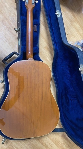 GibsonアコースティックギターJ-50ハードケース付き Gibson J-50