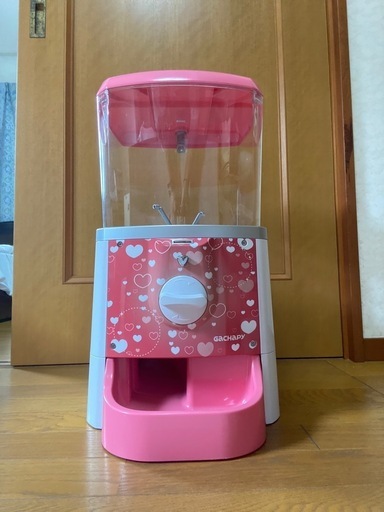 ガチャガチャ本体