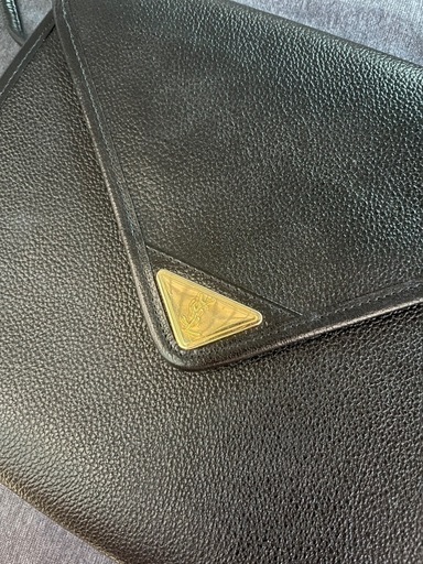 Yves Saint Laurent レザーバッグ