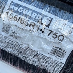 24年製！155/65R14ヨコハマタイヤIG60スタッドレスタイヤ新品4本 作業工賃、廃タイヤ代、全て込み30800円！