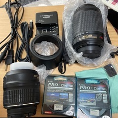 Nikon ニコン　D3000 ダブルズームキット　