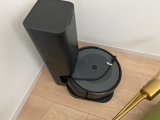 取引中【定価89800円】ルンバi3ホームベース付き＋専用の交換品