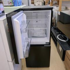 SHARP✨2ドア冷蔵庫✨SJ-15E-B✨152Ｌ✨2022年製✨ブラック・美品・動作確認済(保証３ヵ月）・洗浄・除菌済み✨USED品【こちらは店舗です。浜村鹿野温泉ICから3分 買取本舗 宮本リサイクル 営業時間9～19時 定休日水曜のみ】