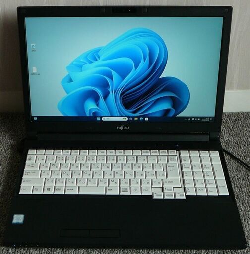 富士通　LIFEBOOK　A576/P　予約済