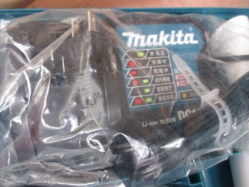 マキタ makita TD110DSHK インパクトドライバ 中古美品 バッテリ10.8V 1.5Ah二個/充電器/説明書付き 【ハンズクラフト宜野湾店】