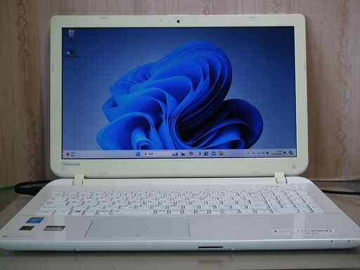 【東芝Dynabook Ｔ５５／４５ＭＷＪ SSD256GB搭載WIN11Pro/Core-i3/ﾒﾓﾘ8GB/Office365】