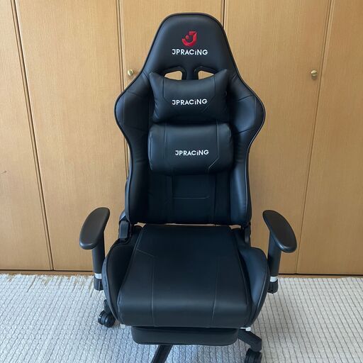 【超美品】JPRACING　ゲーミングチェア　リクライニング機能・可動ひじ掛け・オットマン付き　★★取りに来れる方のみお願いします！★★