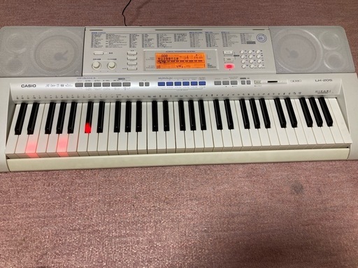 CASIO カシオ　キーボード　LK-205