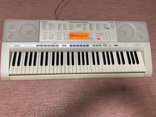 CASIO カシオ　キーボード　LK-205