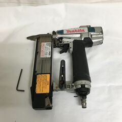 【北見市発】マキタ makita 仕上釘打 AF502N DIY 木工 リフォーム 建築 (D6028ayarY)