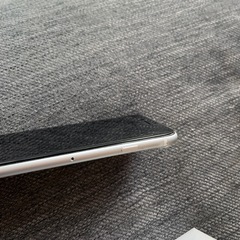 　iPhoneSE 第二世代　64GB 