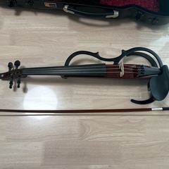 【ほぼ新品】YAMAHAサイレントバイオリンYSV104S 肩当てとスピーカーのおまけ付き 合計約18万円分