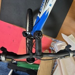 GIANT マウンテンバイク 青・黒　引き取り限定