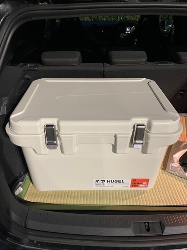 アイリスオーヤマ クーラーボックス HUGEL 40ℓ 美品