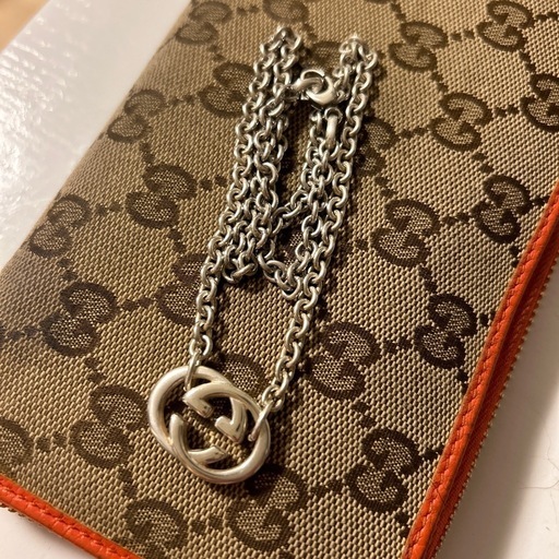 GUCCIネックレス