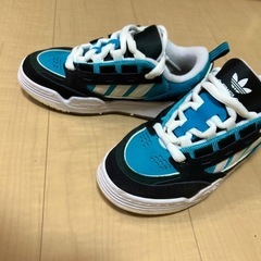 adidasスニーカー　美品