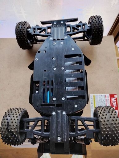 【公式】 爆走タミヤエアロアバンテブラシレス仕様 ホビーラジコン
