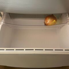 AQUA3ドア冷凍冷蔵庫・AQR-261B