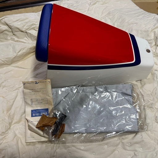 HONDA 純正品　MVX250F(MC09)用 スポーツカウル(シングルシートカバー) (白/赤/青)