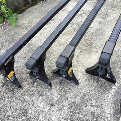 ハイエース　inno　ベースキャリア　4本セット