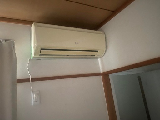 (決)エアコン　2005年製