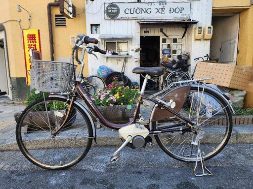 電動自転車　ヤマハ　２６インチ　バッテリー　充電器　付き　３変速　茶色　配達可能