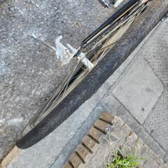 クロスバイク　７００ｘ２８ｃ　７変速　黒　配達可能