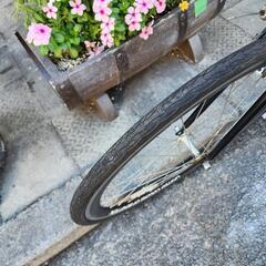 クロスバイク　７００ｘ２８ｃ　７変速　黒　配達可能