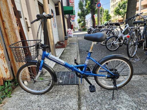 折りたたみ自転車　２０インチ　ＶＯＬＫＳＷＡＧＥＮ　６変速　カゴ　付き　青　配達可能
