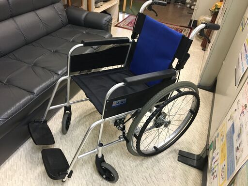 決まりました！自走式車椅子（Miki  BAL-1）ノーパンクタイヤ、耐荷重100Kg 、介助用ブレーキ付き、シート幅40Cm