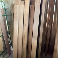 アピトン材スノコ板　訳あり品まとめてお得‼　現品限り