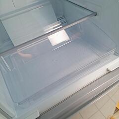 ★【シャープ】2ドア冷蔵庫　2018年製137L(SJ-D14E-S)【3ヶ月保証付き★送料に設置込み】💳自社配送時🌟代引き可💳※現金、クレジット、スマホ決済対応※   