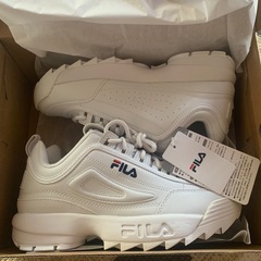 新品　Fila 厚底スニーカー　25cm