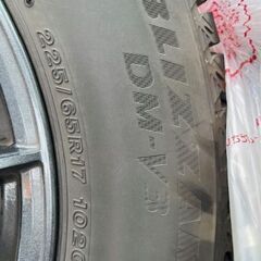 スタッドレスタイヤ＆ホイールセット　225/65/R17　ブリジストン