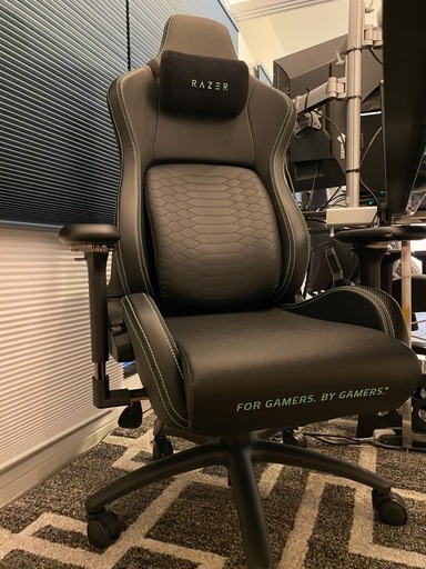 【美品】RAZER ISKUL　ゲーミングチェア  rz38-0277