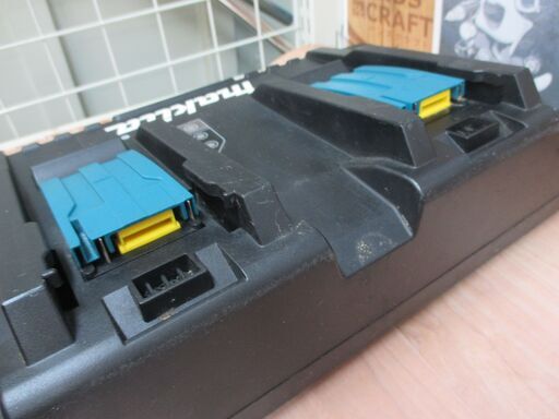 makita マキタ DC18RD 2口充電器 中古品 【ハンズクラフト宜野湾店】 マキタ makita DC18RD 2口充電器 中古品 【ハンズクラフト宜野湾店】